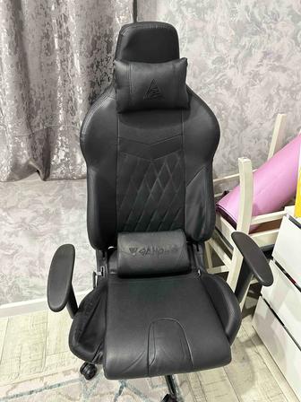Игровое кресло GAMDIAS