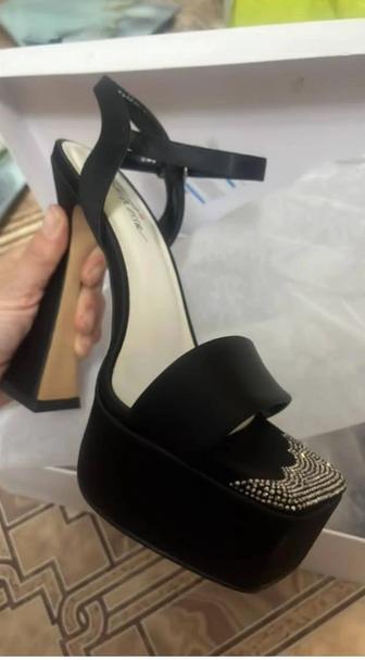 Туфли женские 39 размер