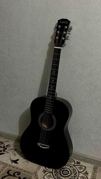 Гитара новая