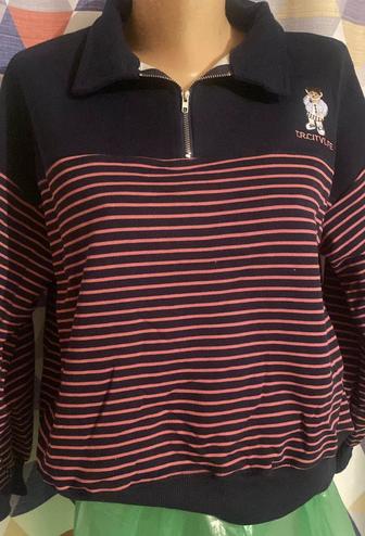 Для девочек одежда, расцветки коричневый есть