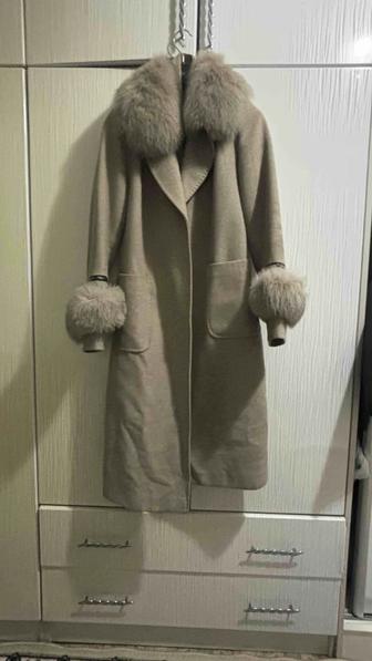 Зимний женский пальто