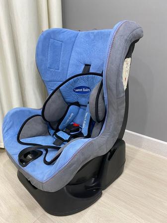 Продам детское автокресло.