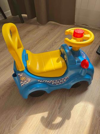 Машинка игрушечная каталка