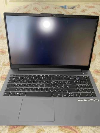 Ноутбук Lenovo IdeaPad Slim 3 15IAH8
