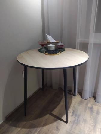 Продам стол!