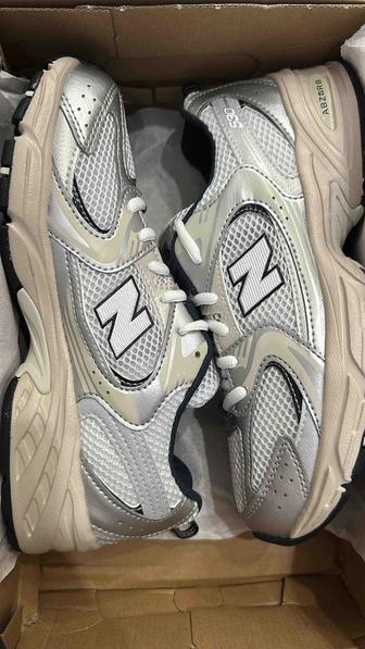 Продаются New Balance 530