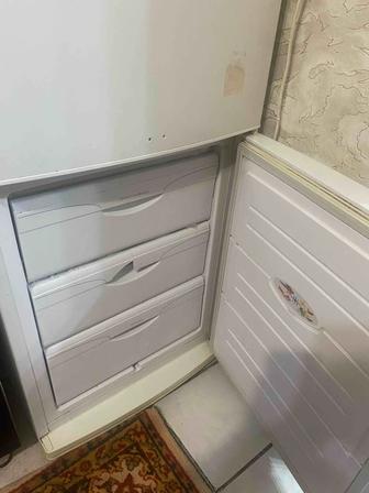 продам холодильник