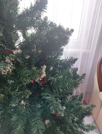 Продам искусственную елку