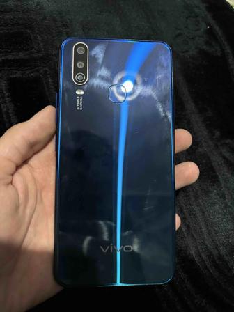 Продам телефон ViVo Y12