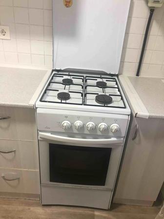 Продам газовую плиту