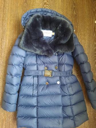 Продам куртку на девочку