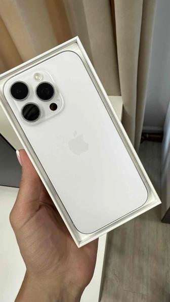 Продам iPhone 16 pro на 256 гб