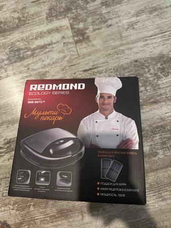Продам мульти пекарь Redmond