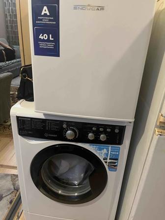 Продам стиральную машинку Indesit.