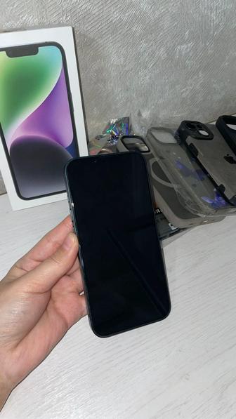 Продам iPhone 14