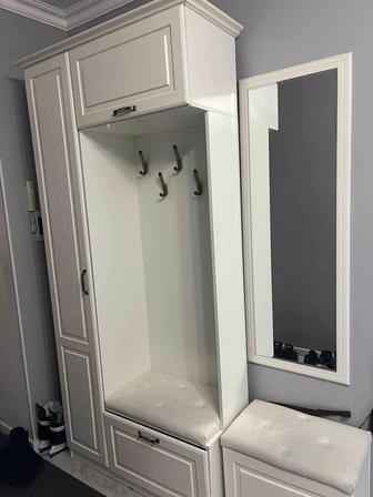 Продам шкаф в прихожую