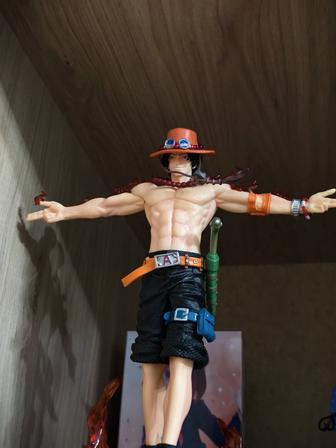 Аниме фигурка Эйс из Ван Пис