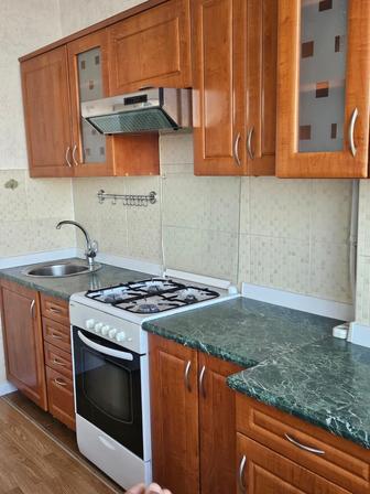 Продам газовую плиту