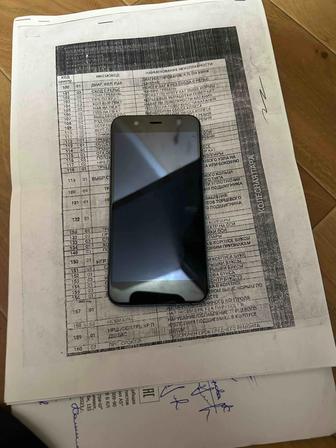 Продам телефон
