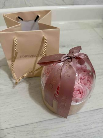 Подарочный коробка