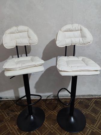 Продам барные стулья