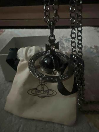 Цепочка Вивьен Вествуд