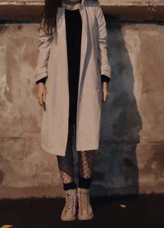 Недорого базовый стильный легкий мягкий плащ тренч