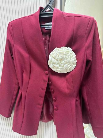 Жакеты костюмы