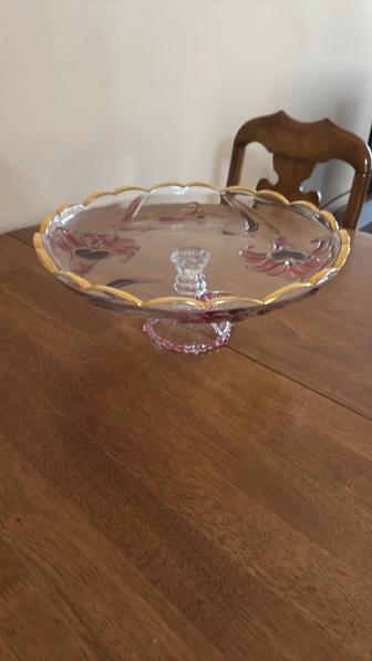 Продам тортницу