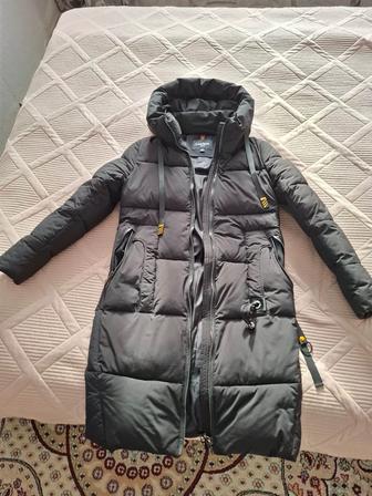 Зимняя куртка (женская)