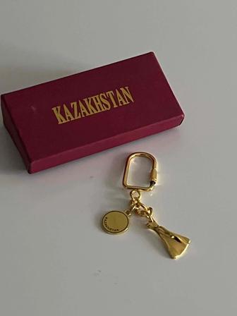 Брелок. Казахстан. Корея. Китай. Олимпийские игры. Нью Йорк. Подвесы