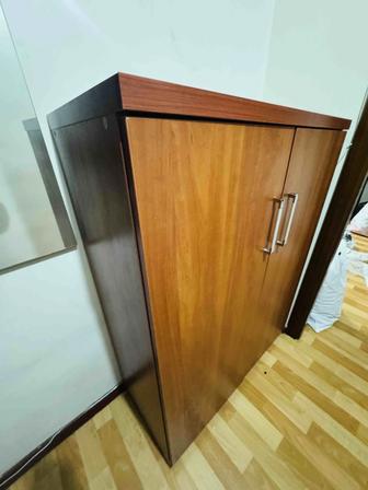 Продам зеркало настенное