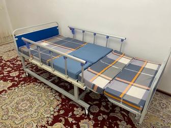Продается медицинская кровать с противопролежневым матрасом