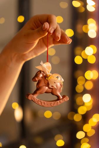 Елочные игрушки и свечи ручной работы