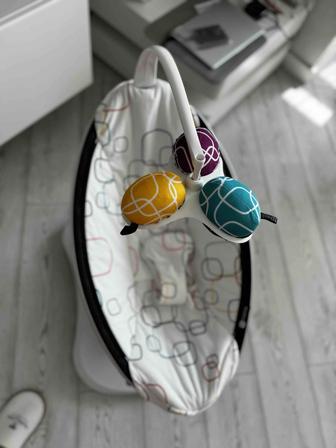 Продам люльку 4moms mamaRoo4