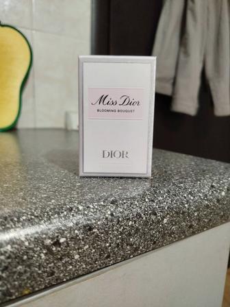 Продам Miss Dior blooming bouquet