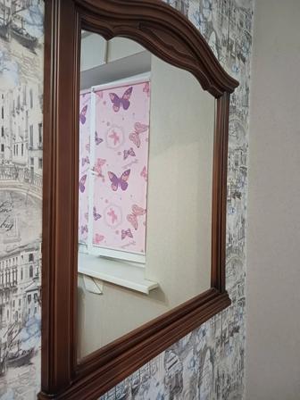 Зеркало настенное, настольное с деревянной рамой