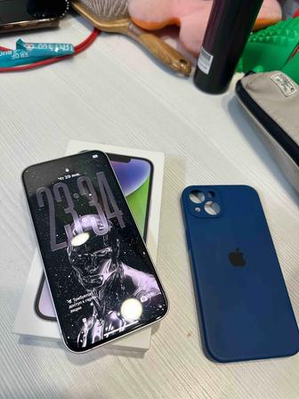 iPhone 14 в идеальном состоянии