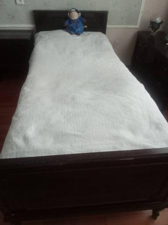 Кровать производство Румыния, дерево,продам