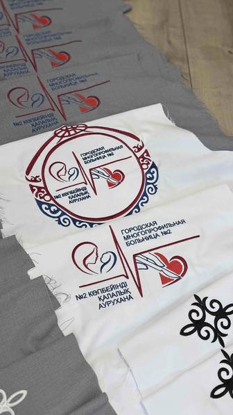 Вышивка логотипов и надписей на заказ