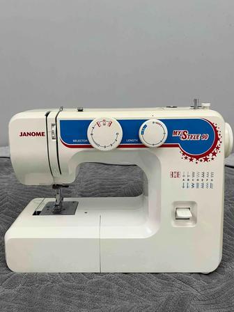 Швейная машина Janome