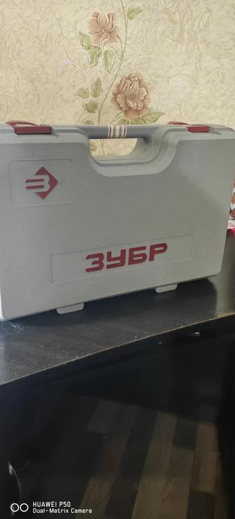 Продам электро перфоратор зубр