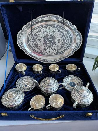 Продать набор посуды