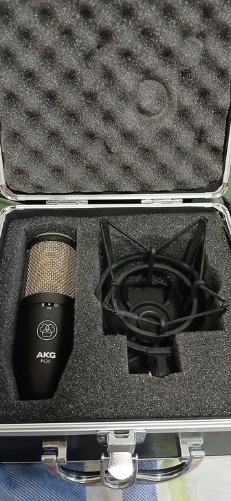 Микрофон AKG P420