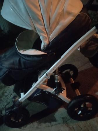 Продам коляску зима -лето 2 в 1 фирменная Tako Срочно