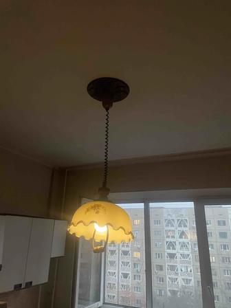 Продам бра и люстру