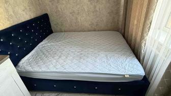 Кровать для спальни