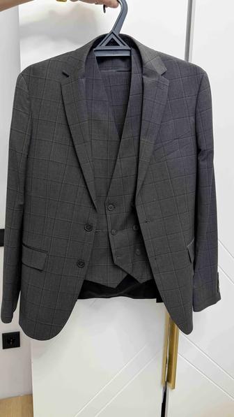 Мужской костюм