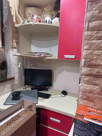 Стол письменный