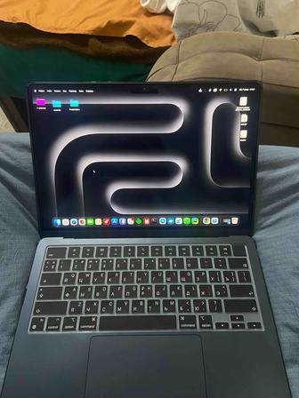 Продам macbook air m2 512gb
